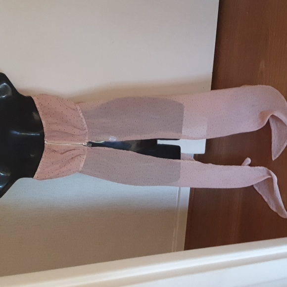 Strapless top. - Picture 4 of 5